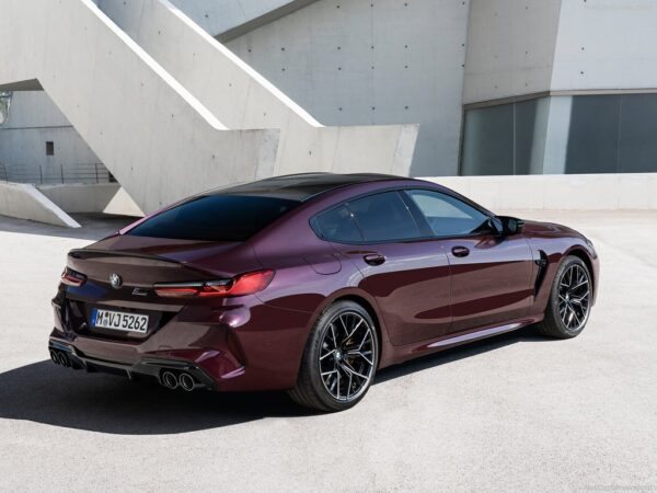 全新一手 2020 BMW M8 GC Competition - Image 4
